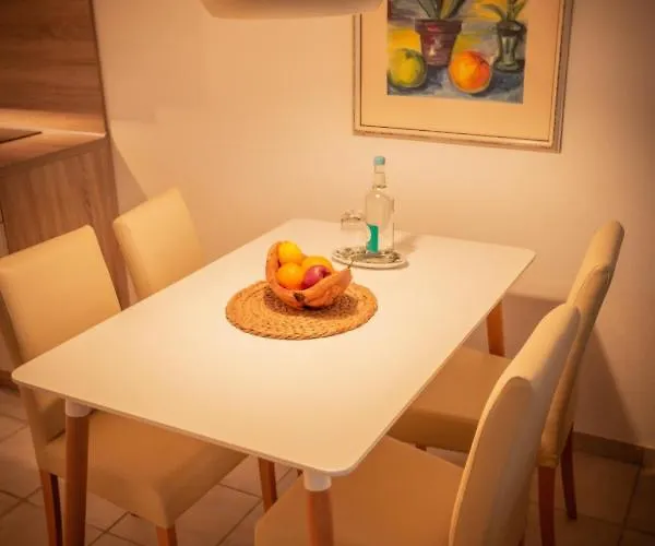 Zur Linde 슈말렌부르크